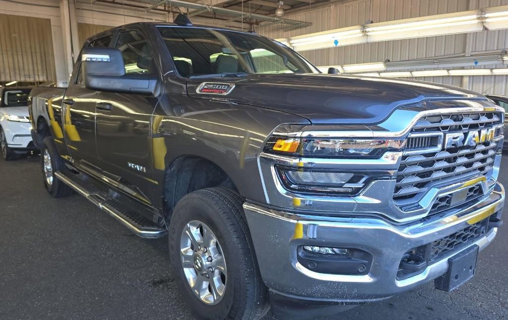 Used 2025 RAM 2500 Big Horn AWD/4WD image 2