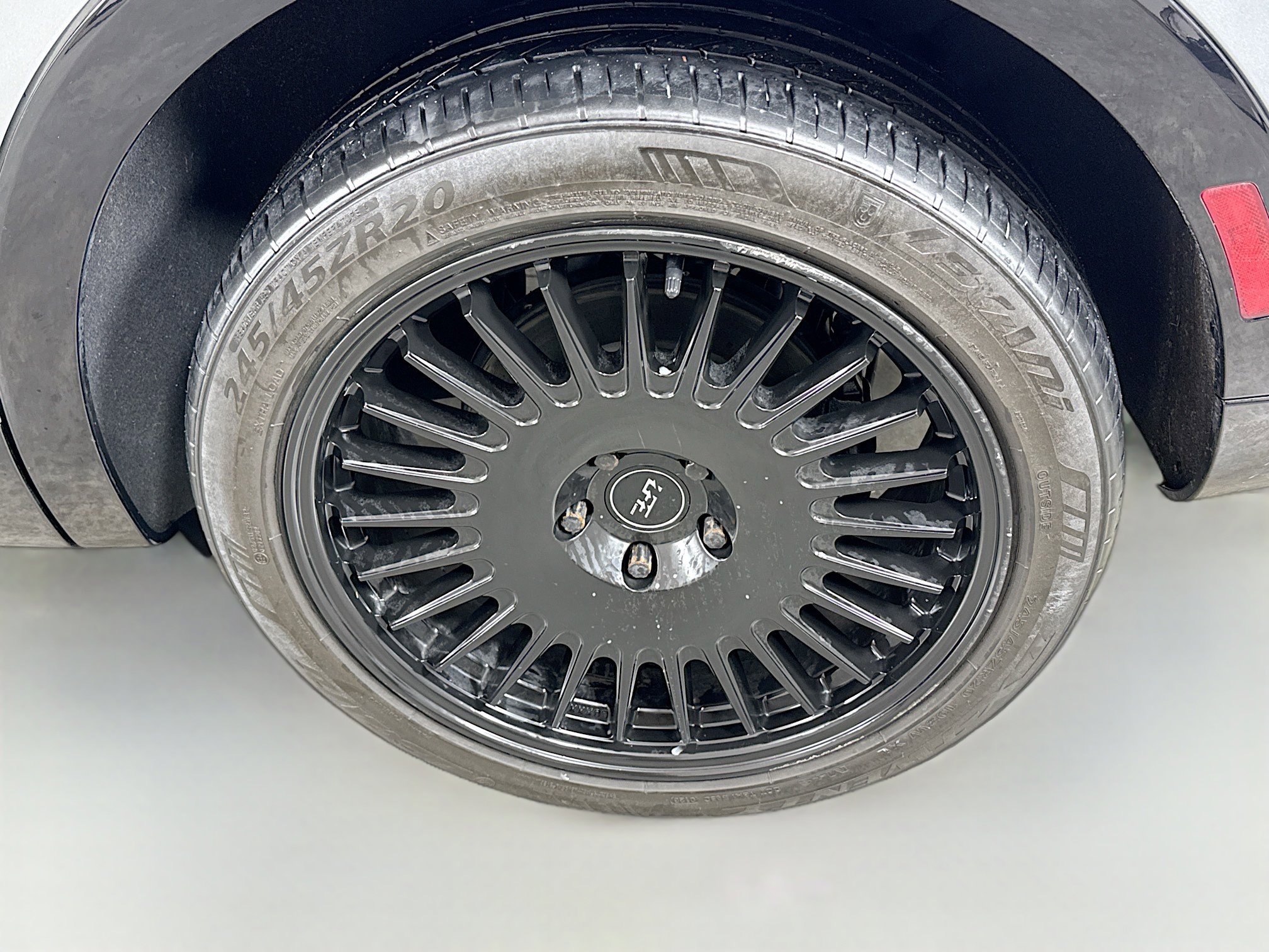 Used 2023 Buick Envision Essence w/ Sport Touring Package image 29