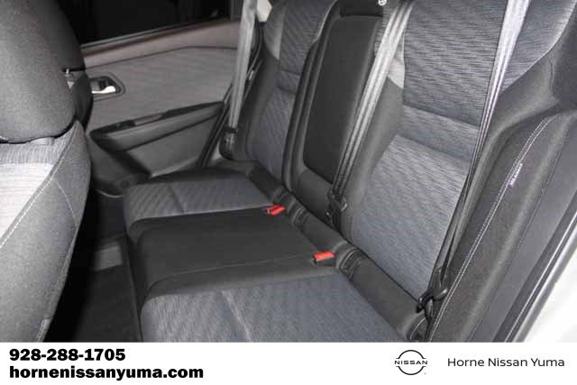 Certified 2023 Nissan Rogue SV image 5