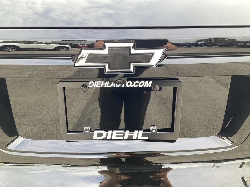 New 2027 Chevrolet Traverse Z71 w/ Enhanced Driving Package AWD/4WD image 10