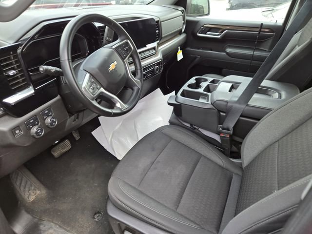 Used 2024 Chevrolet Silverado 1500 LT AWD/4WD image 9