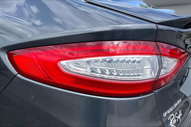 Used 2015 Ford Fusion Titanium FWD image 22