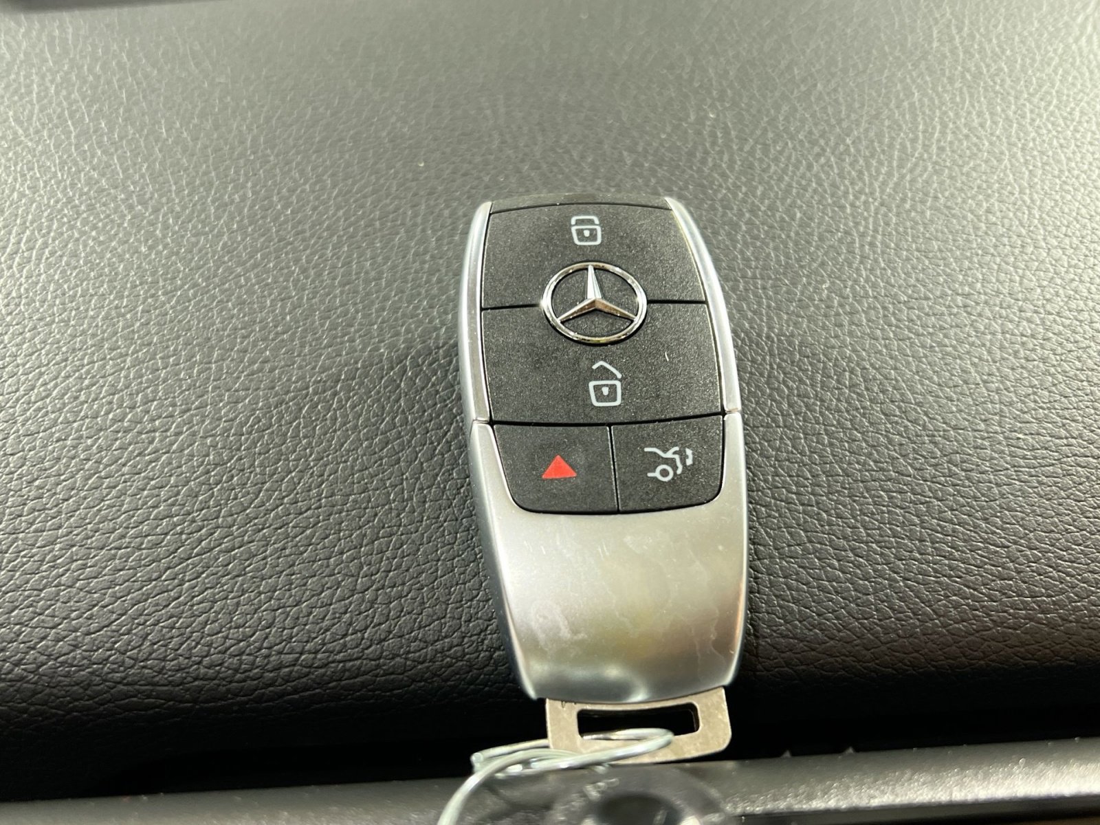 Used 2022 Mercedes-Benz A 220 4MATIC image 29