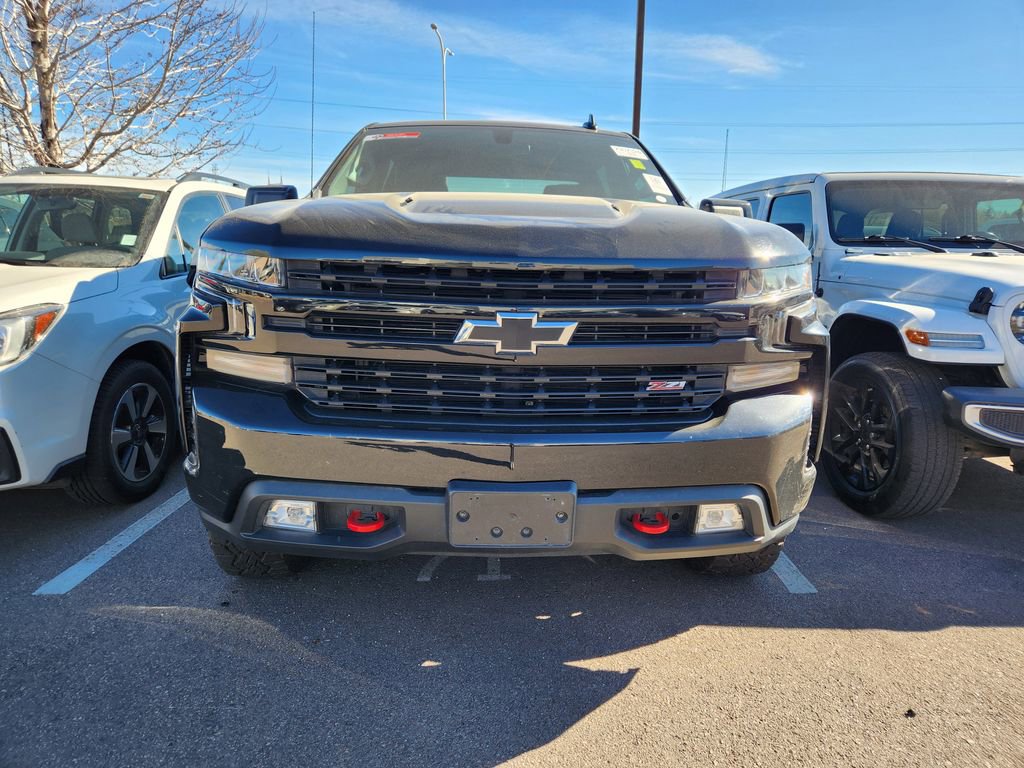 Used 2021 Chevrolet Silverado 1500 LT Trail Boss w/ LPO, Dark Essentials Package image 3