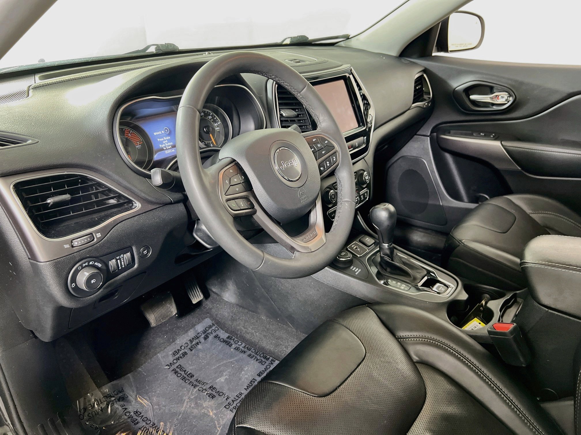 Used 2022 Jeep Cherokee Limited AWD/4WD image 9