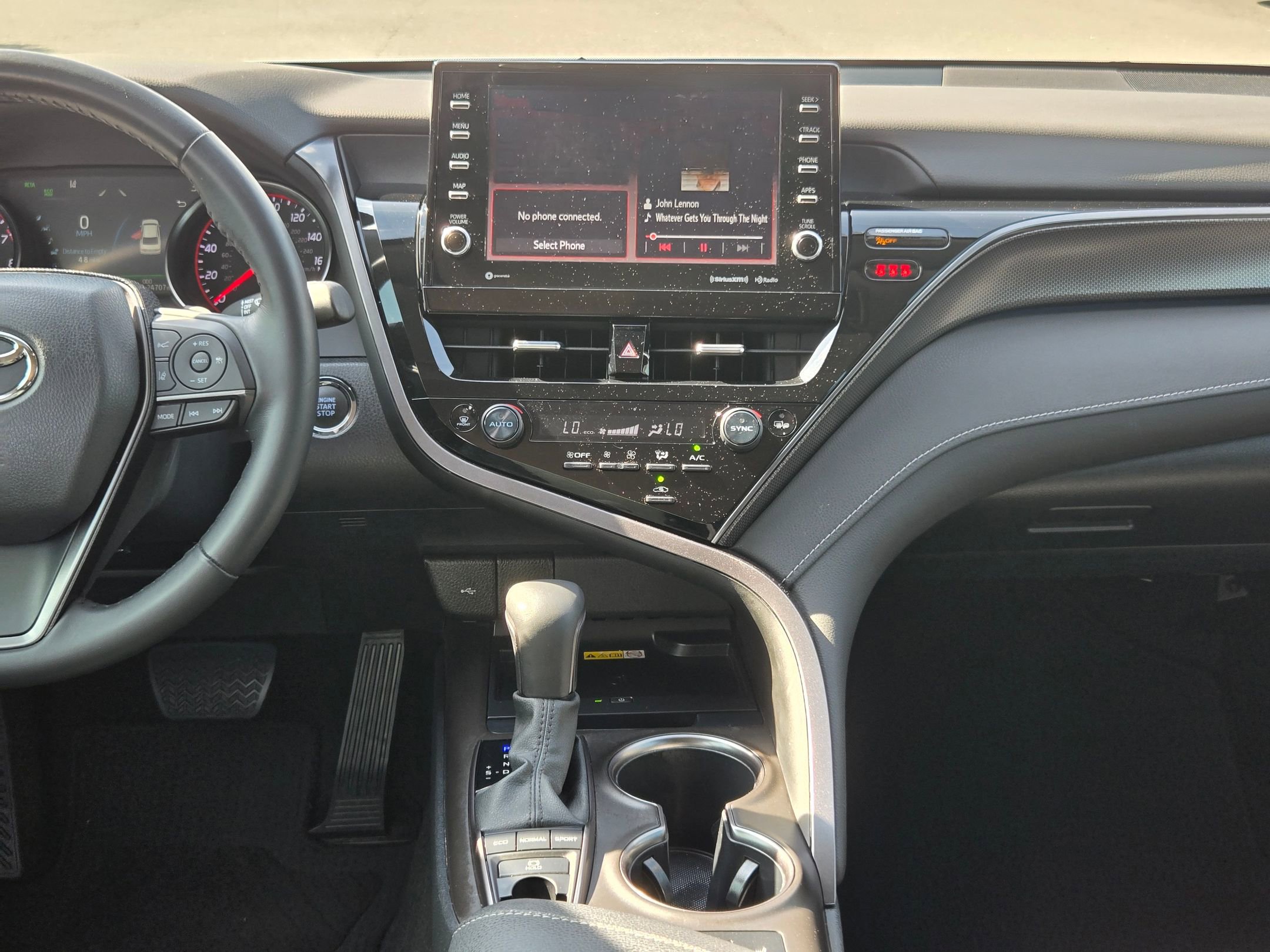 Used 2023 Toyota Camry XSE image 16