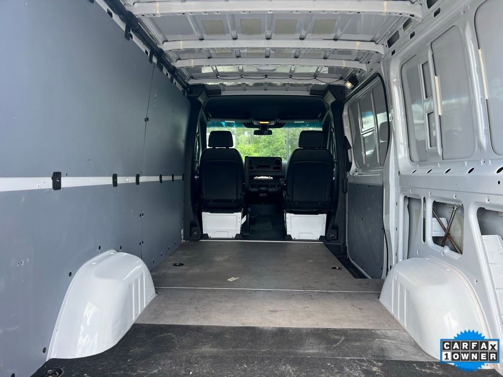 Used 2023 Mercedes-Benz Sprinter 144 Cargo image 20