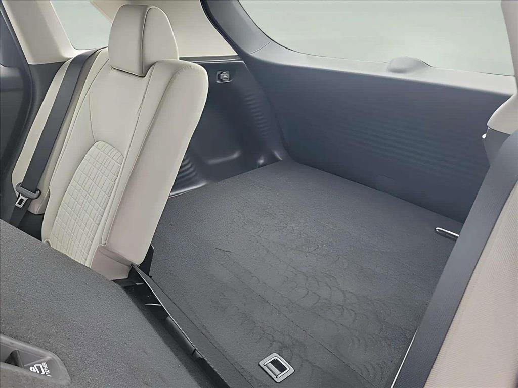 Used 2024 Honda HR-V LX image 17