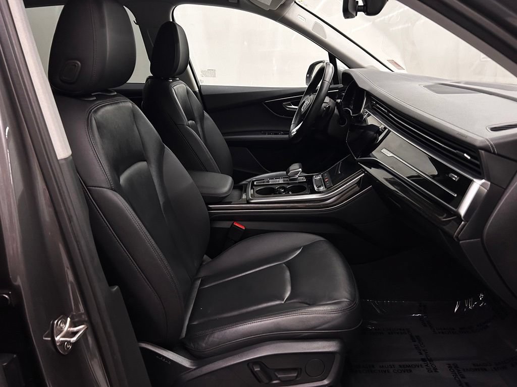 Used 2023 Audi Q7 3.0T Premium Plus AWD/4WD image 20