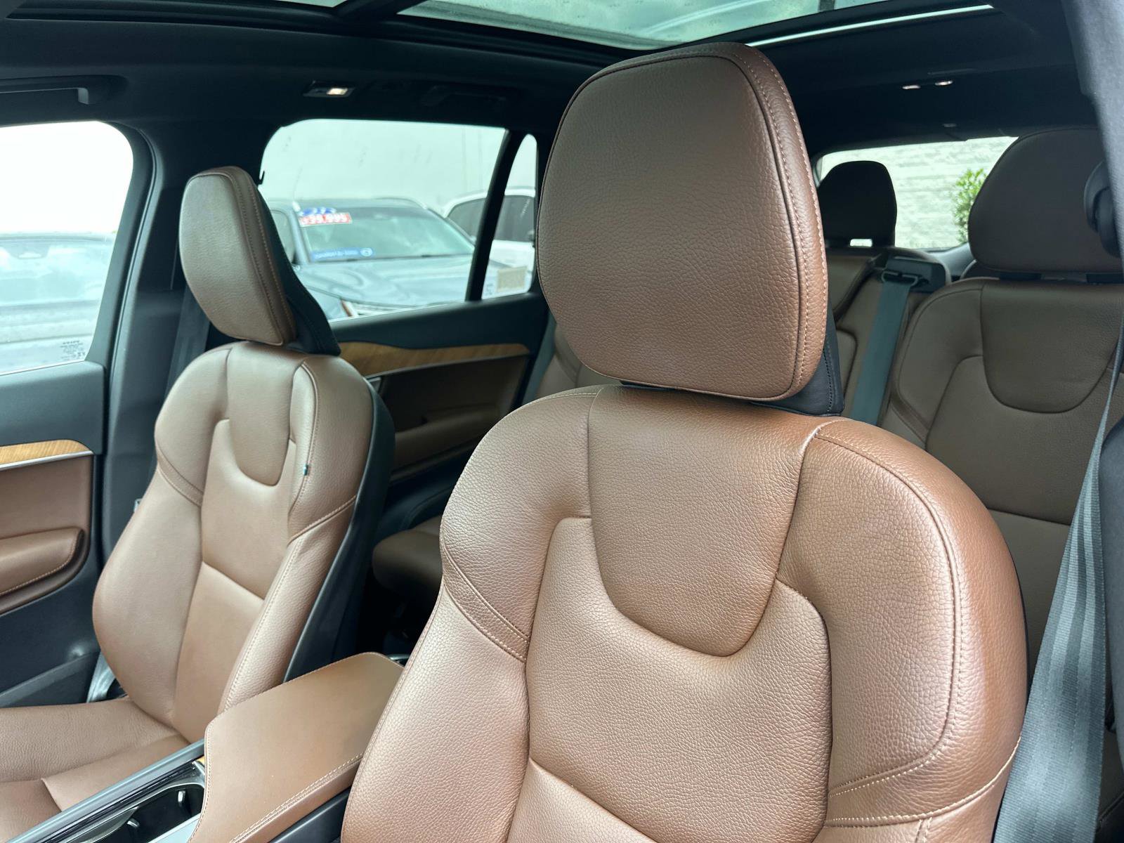 Certified 2024 Volvo XC90 T8 Plus image 19