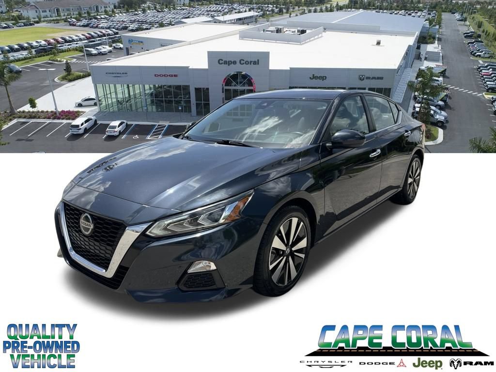 Used 2022 Nissan Altima 2.5 SV FWD image 1
