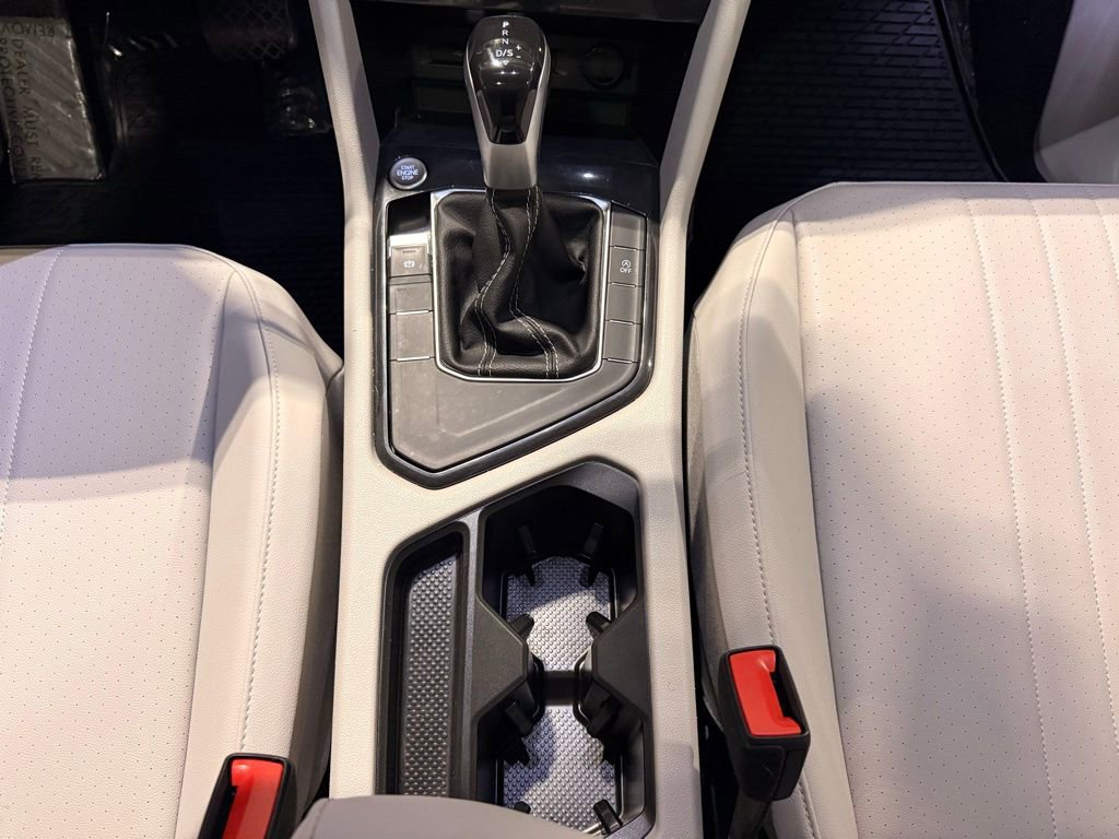 Used 2022 Volkswagen Tiguan SE image 26