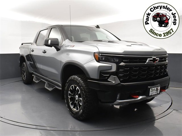 Used 2024 Chevrolet Silverado 1500 ZR2 w/ Technology Package image 5