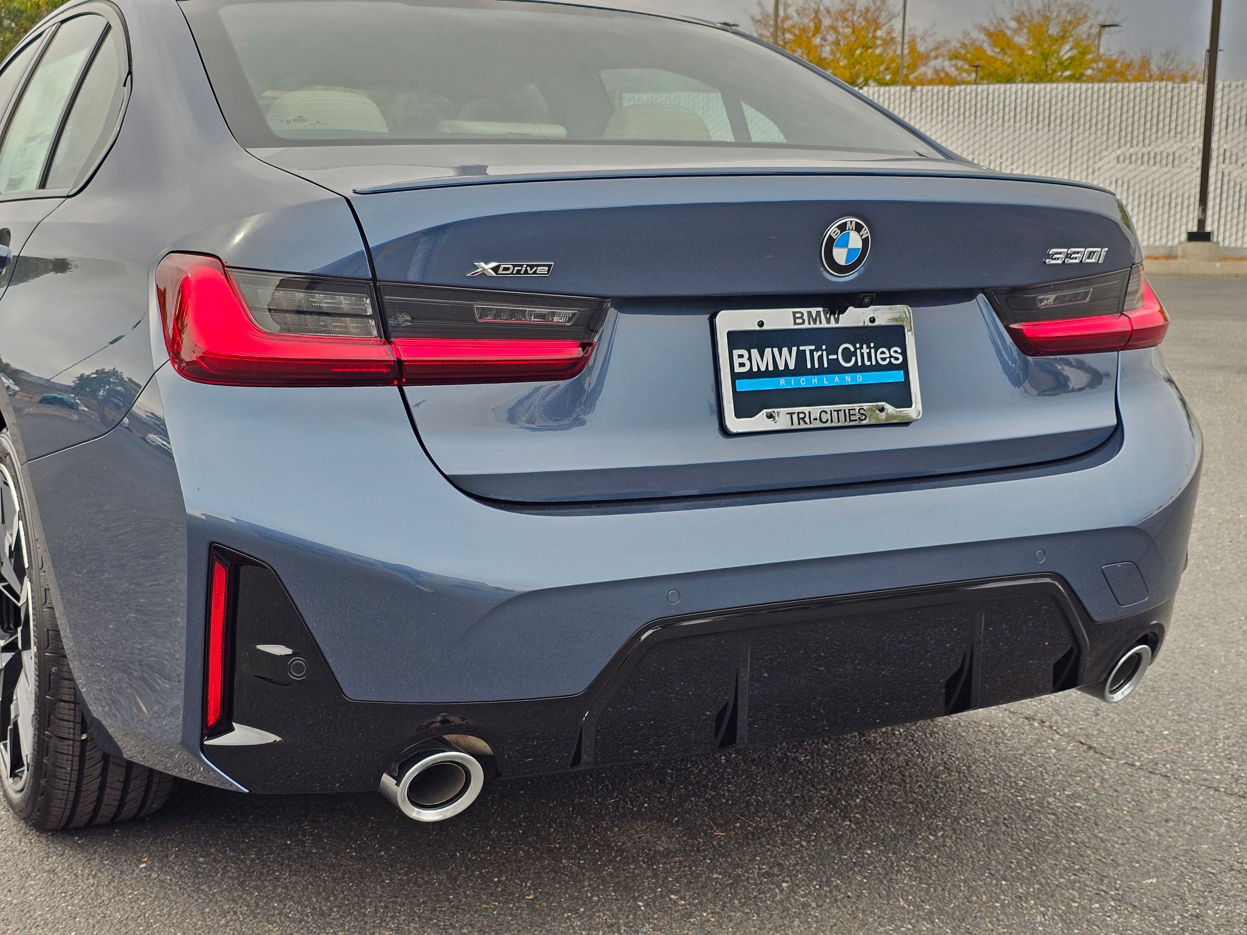 New 2026 BMW 330i xDrive Sedan w/ M Sport Package image 7