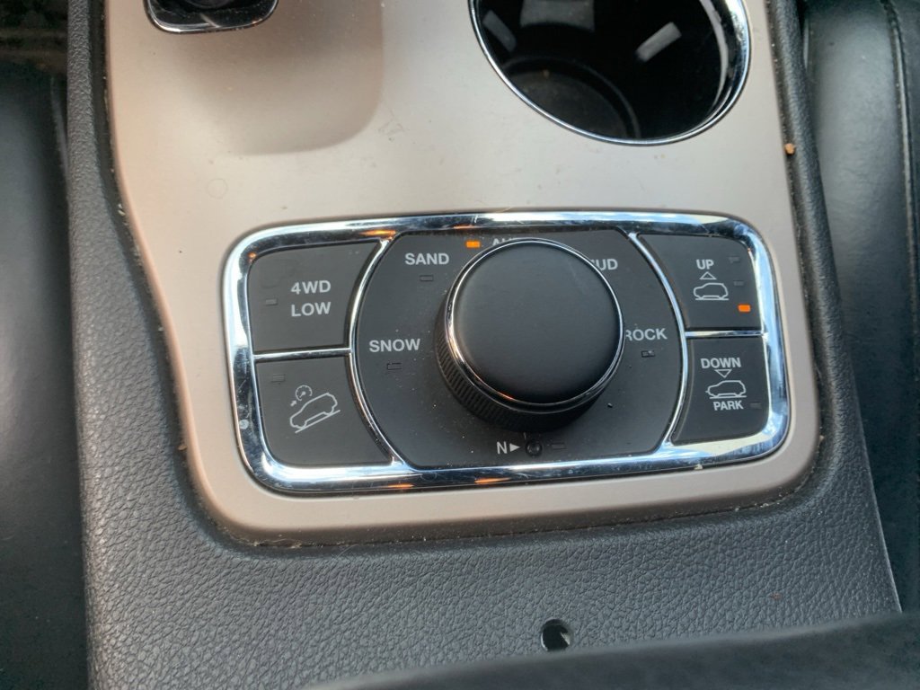 Used 2014 Jeep Grand Cherokee Summit image 23