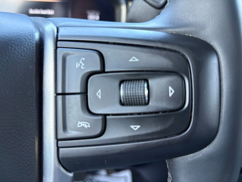 Used 2025 GMC Sierra 1500 SLT image 24