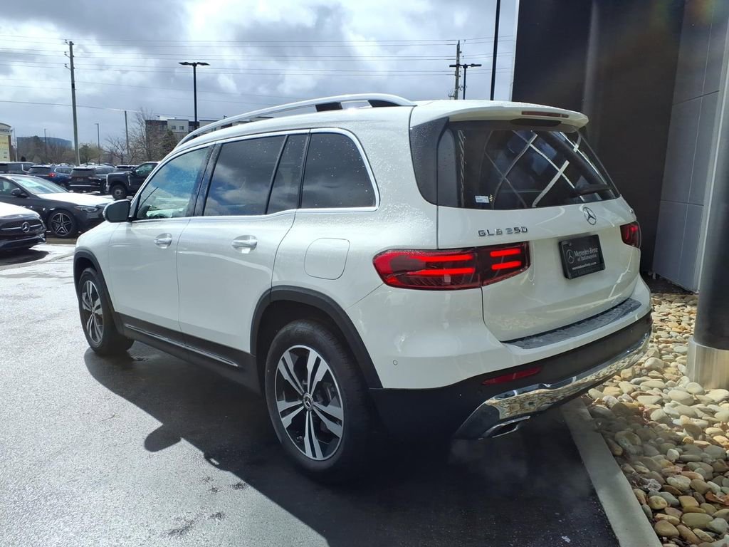 New 2026 Mercedes-Benz GLB 250 4MATIC image 4