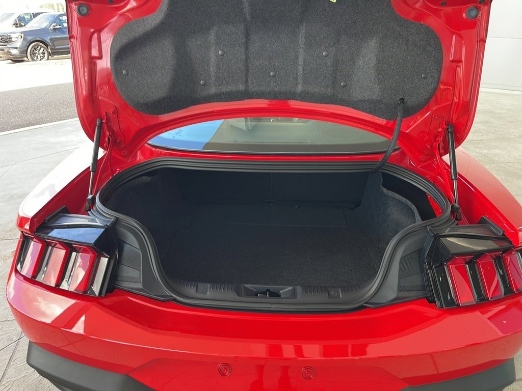 Certified 2024 Ford Mustang Coupe image 7