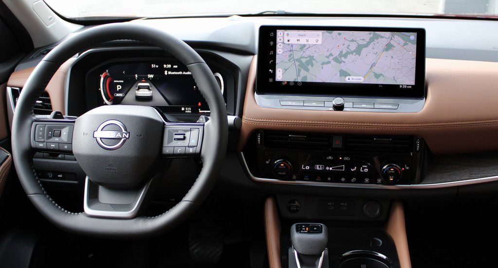 New 2026 Nissan Rogue Platinum image 4