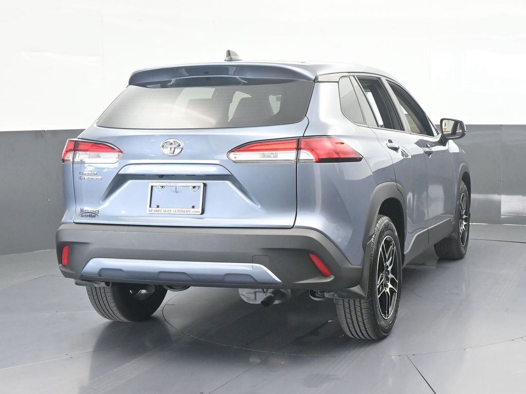 Used 2023 Toyota Corolla Cross L image 5