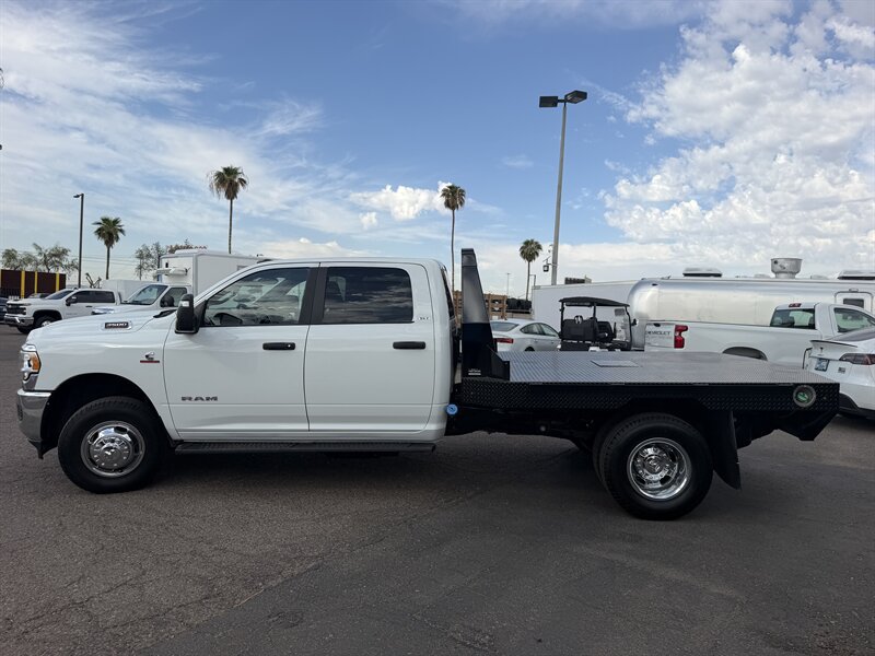 Used 2024 RAM 3500 SLT w/ Quick Order Package 2YG SLT AWD/4WD image 6