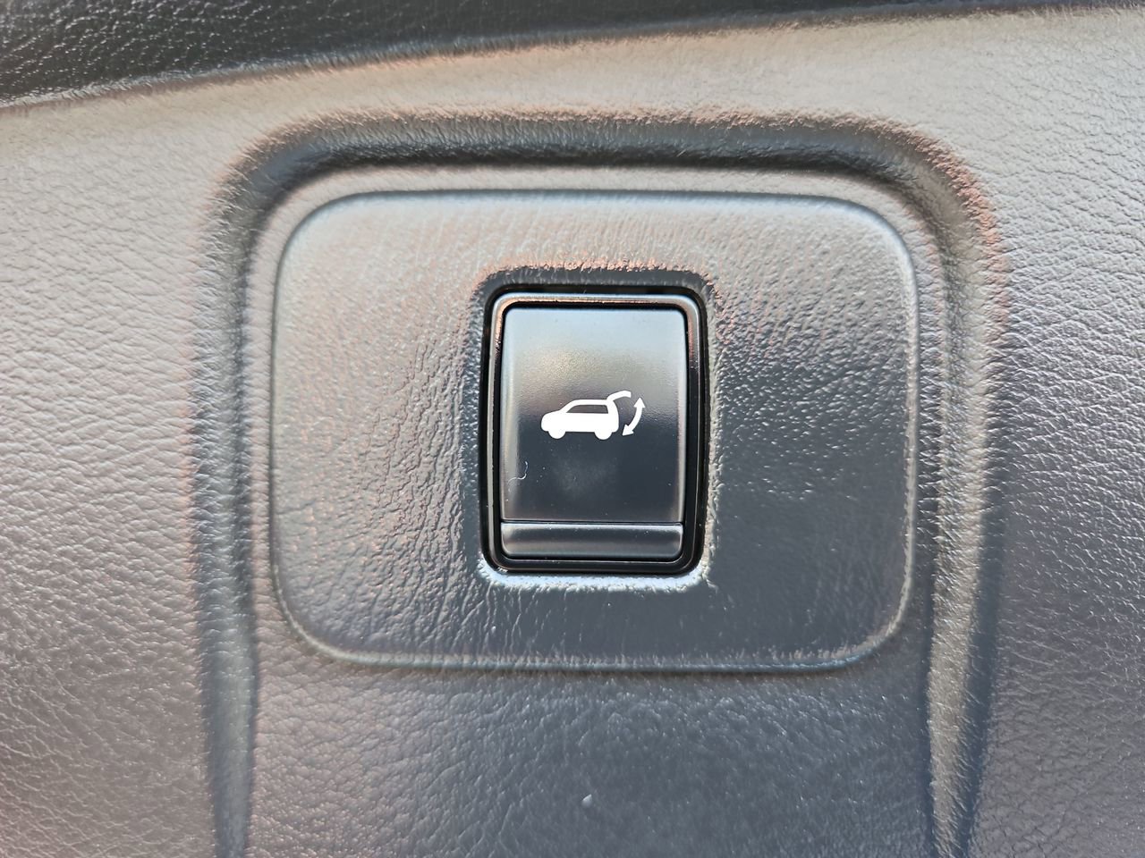 Used 2024 Nissan Murano SL image 12