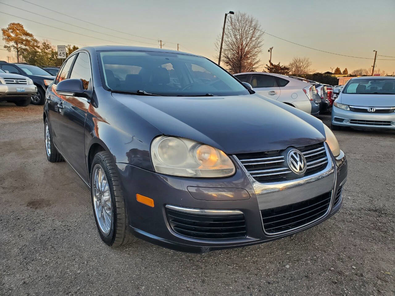 Used 2009 Volkswagen Jetta SE image 1