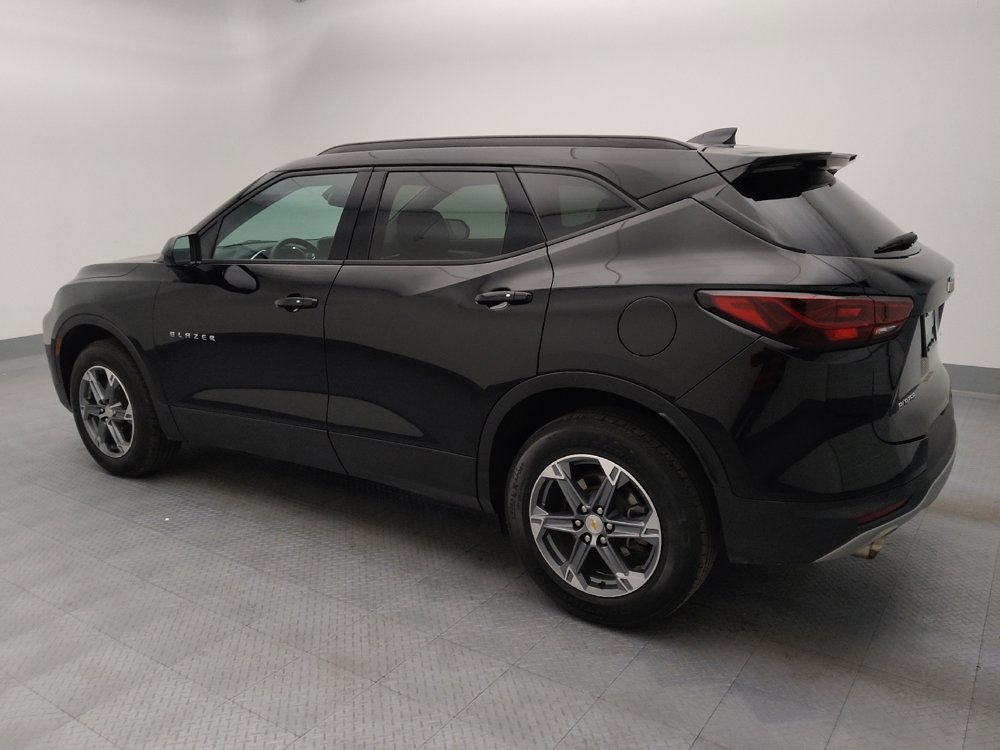 Used 2024 Chevrolet Blazer LT w/ Convenience Package FWD image 3