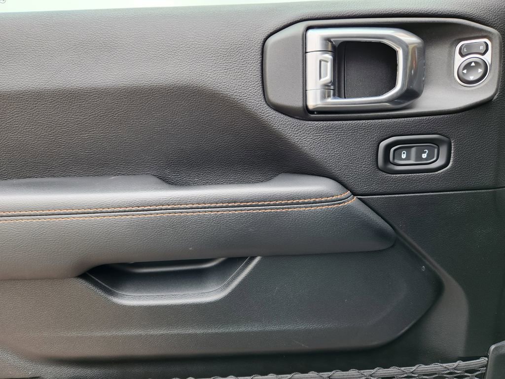 Used 2020 Jeep Gladiator Mojave image 25