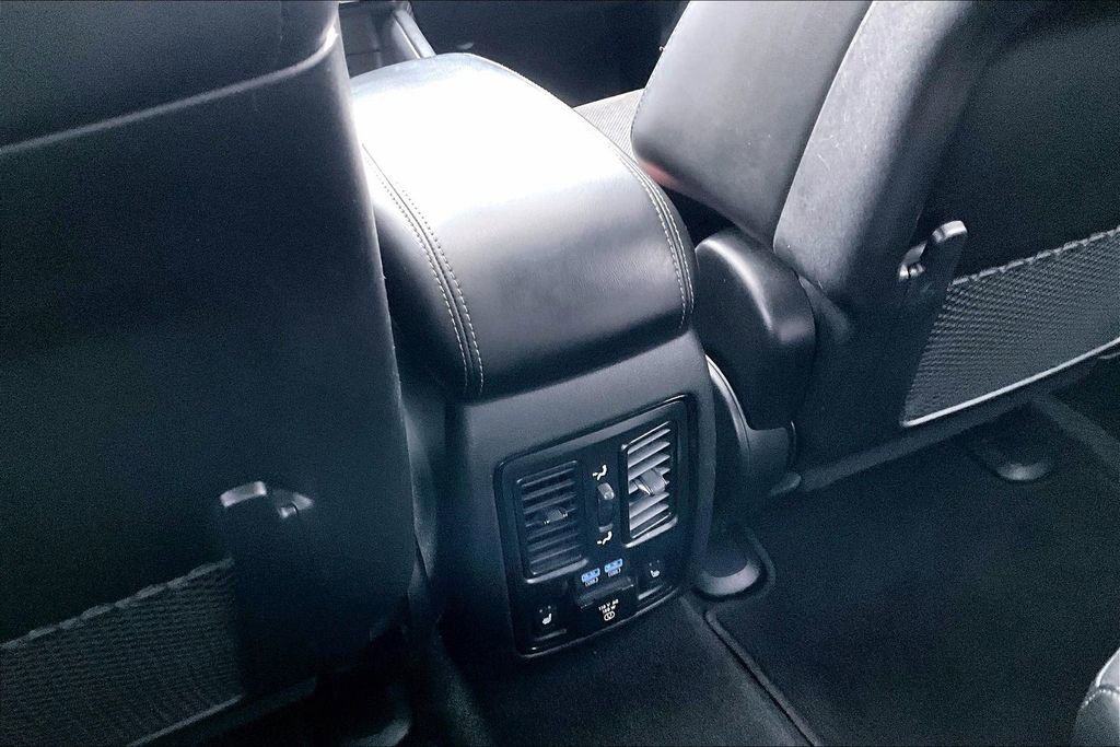 Used 2021 Dodge Durango GT image 35