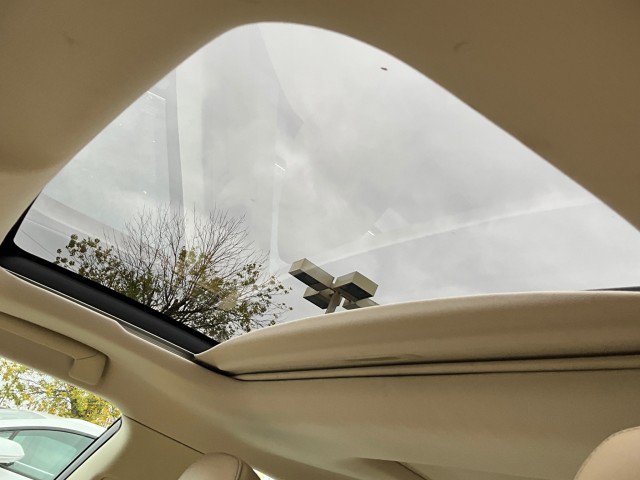 Used 2018 Lexus ES 350 w/ Luxury Package w/Wood Trim FWD image 20