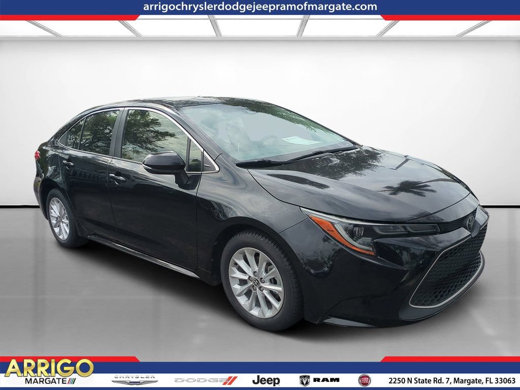 Used 2020 Toyota Corolla XLE w/ Carpet Mat Package (TMS)