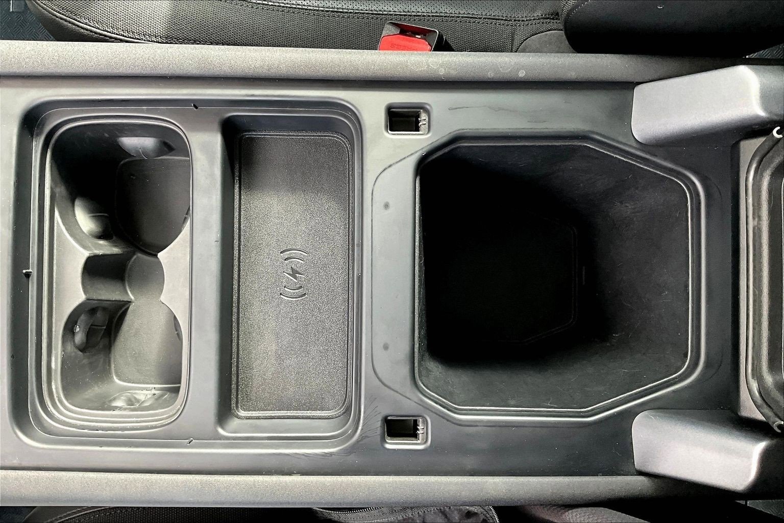 Used 2021 Land Rover Defender 110 S image 32