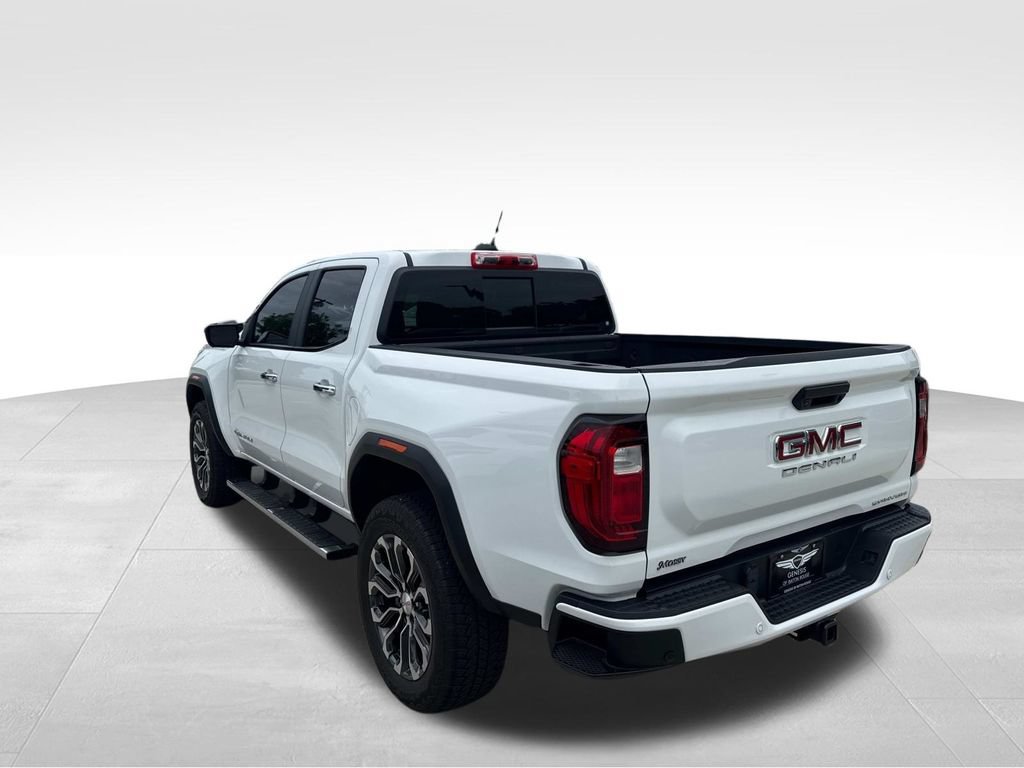 Used 2025 GMC Canyon Denali AWD/4WD image 7
