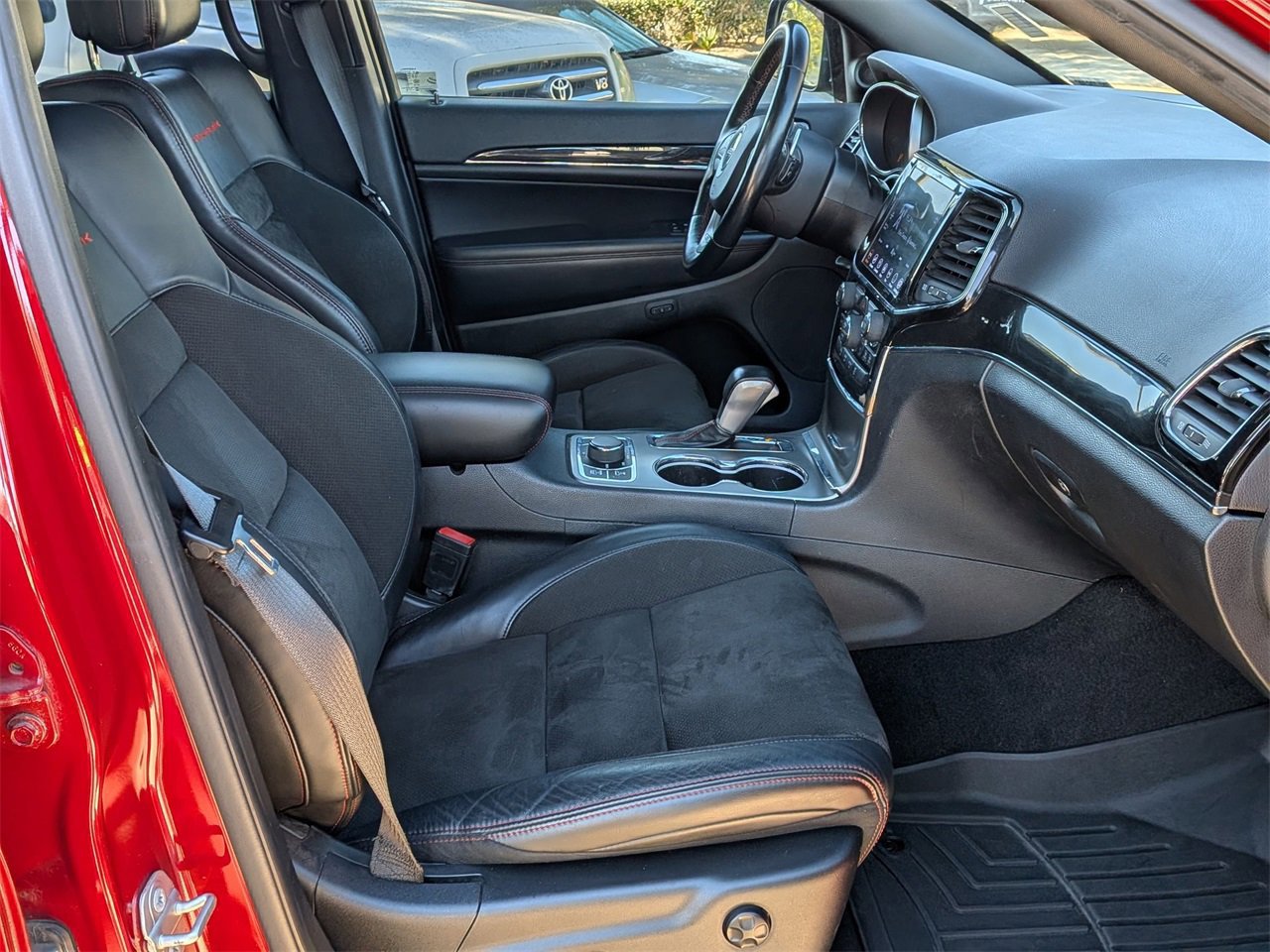 Used 2021 Jeep Grand Cherokee Trailhawk w/ Premium Lighting Group image 25