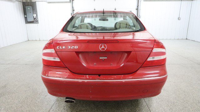 Used 2005 Mercedes-Benz CLK 320 Coupe image 8