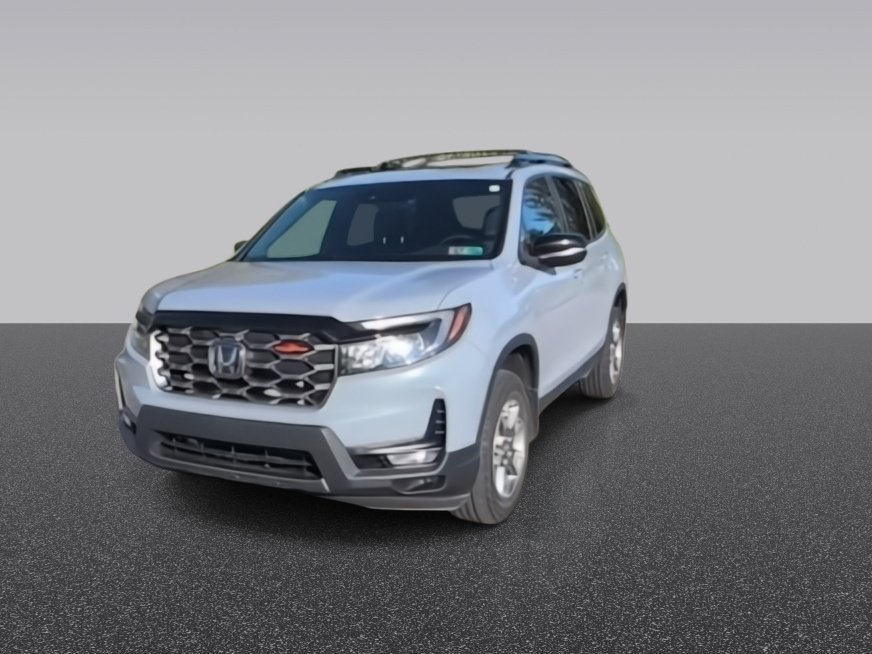 Used 2023 Honda Passport TrailSport image 4