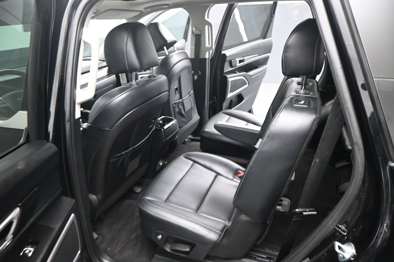 Used 2024 Kia Telluride S w/ S Sunroof Package FWD image 2