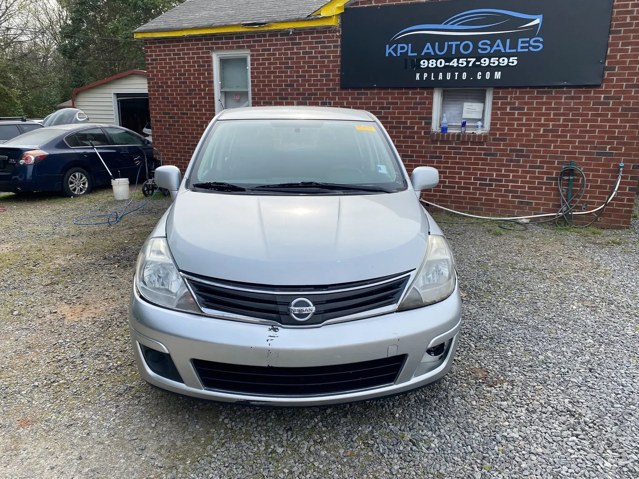 Used 2011 Nissan Versa 1.8 S w/ Plus Pkg image 2