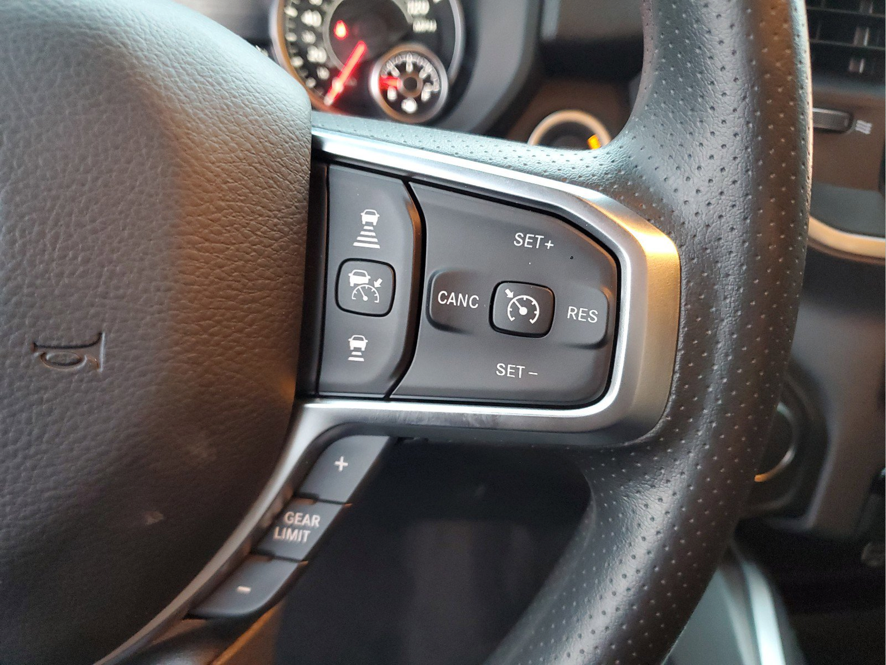 Certified 2026 RAM 1500 Express AWD/4WD image 25