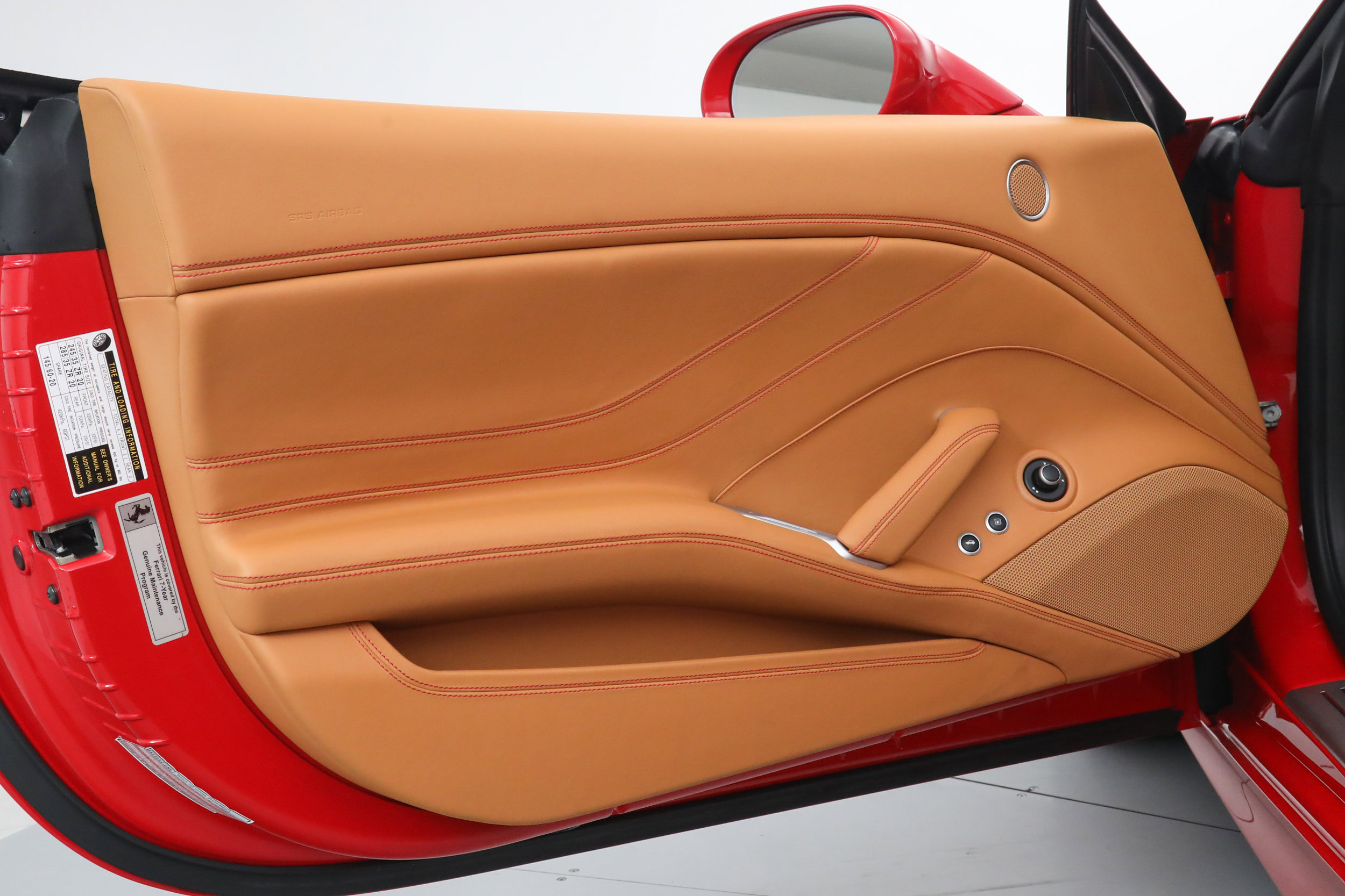 Certified 2017 Ferrari California T image 27