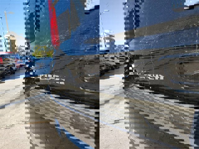 New 2025 GMC Yukon XL Denali w/ Denali Reserve Package image 8