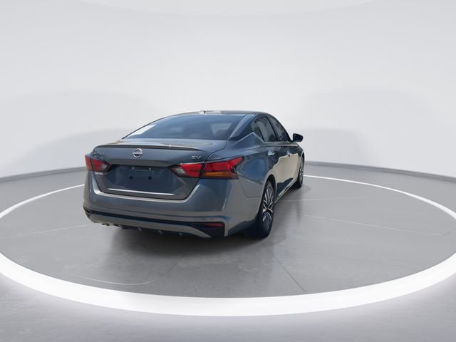 Used 2024 Nissan Altima 2.5 SV FWD image 7