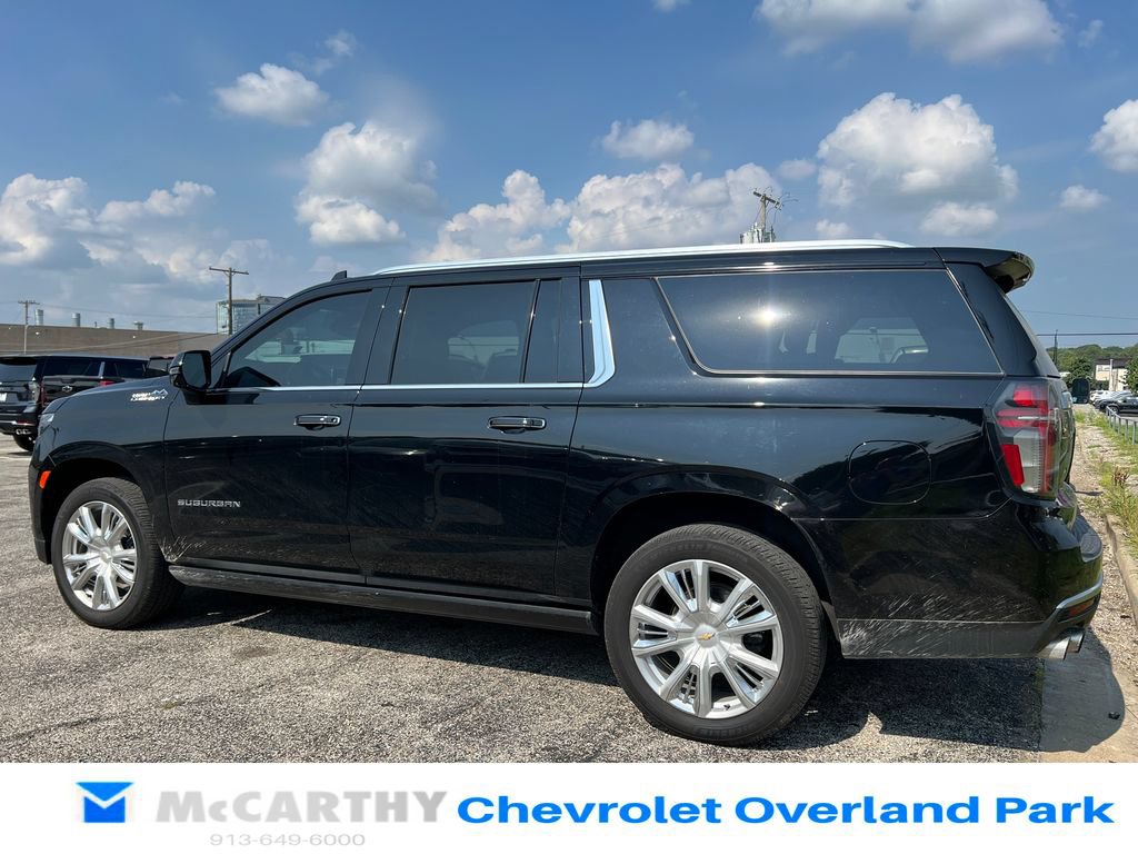 Used 2021 Chevrolet Suburban High Country w/ Premium Package AWD/4WD image 5