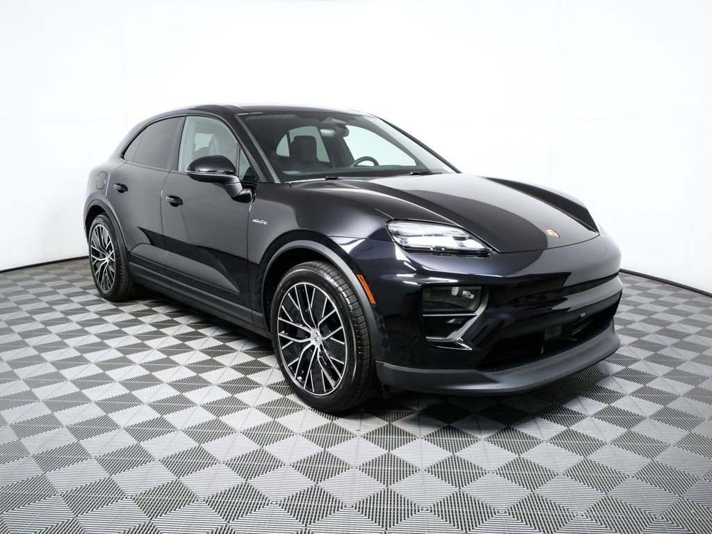 New 2026 Porsche Macan Electric image 23