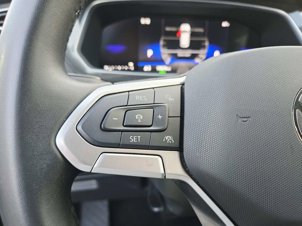 Used 2024 Volkswagen Tiguan Wolfsburg Edition image 22