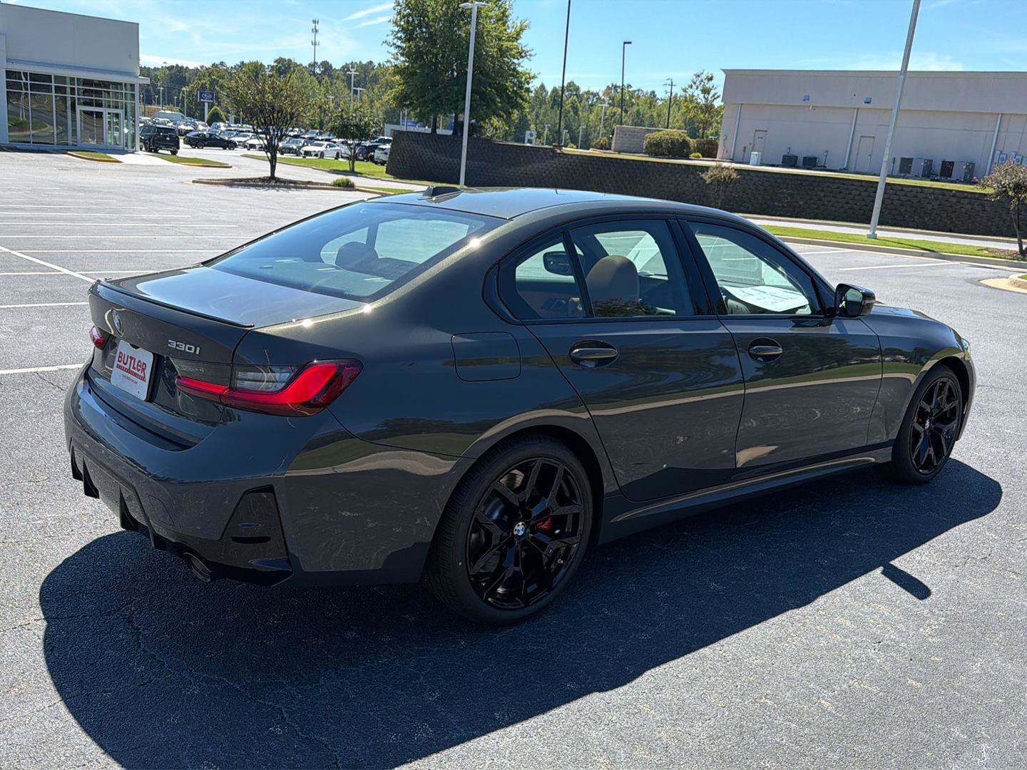New 2026 BMW 330i Sedan w/ M Sport Package RWD image 6