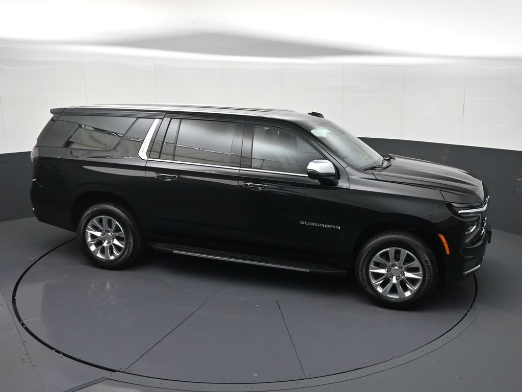 Used 2026 Chevrolet Suburban Premier AWD/4WD image 26