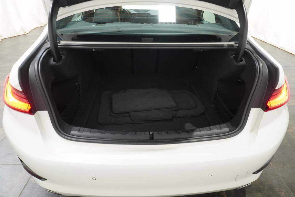 Used 2020 BMW 330i xDrive Sedan w/ Convenience Package image 5