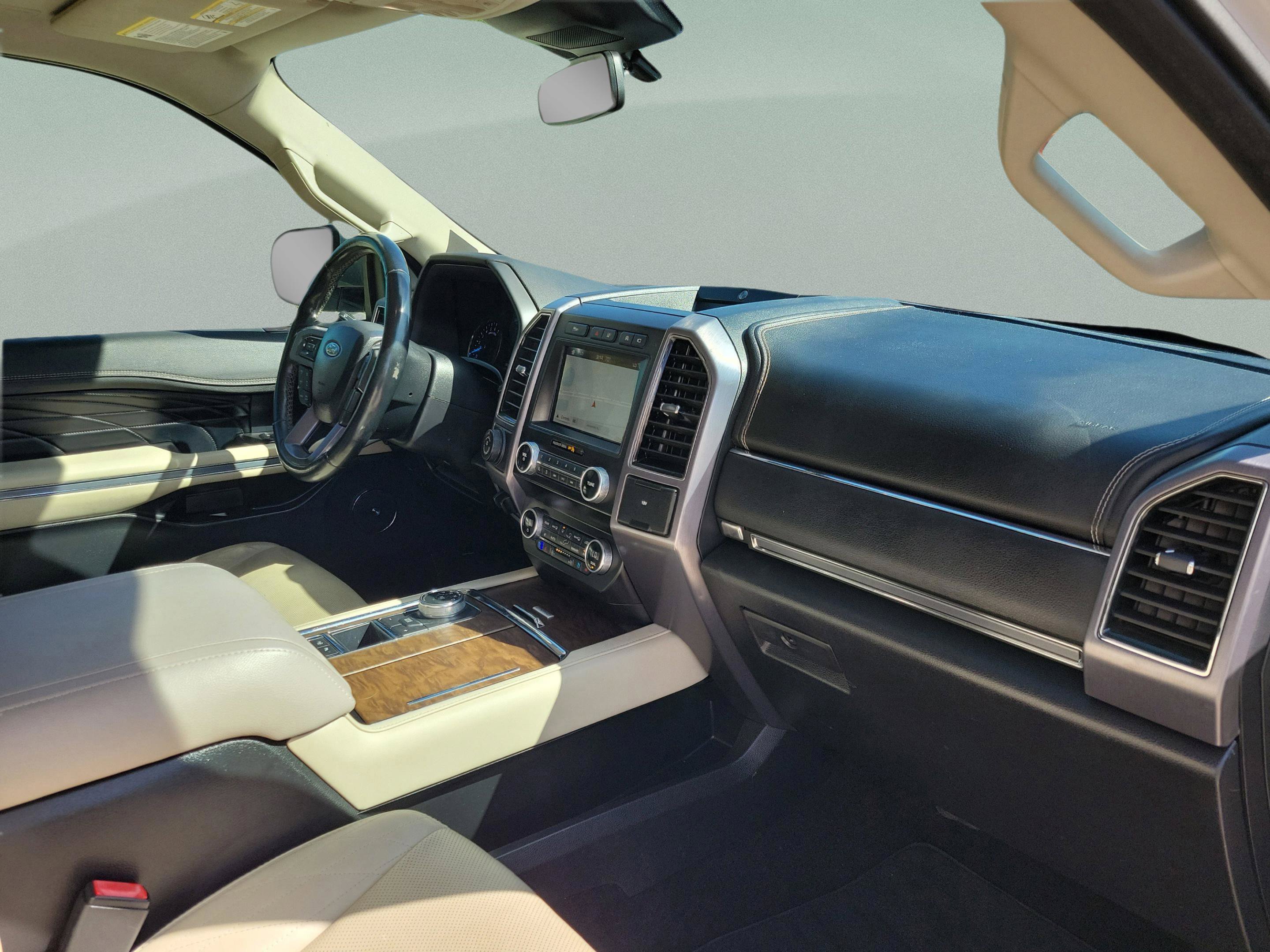 Used 2019 Ford Expedition Platinum RWD image 18